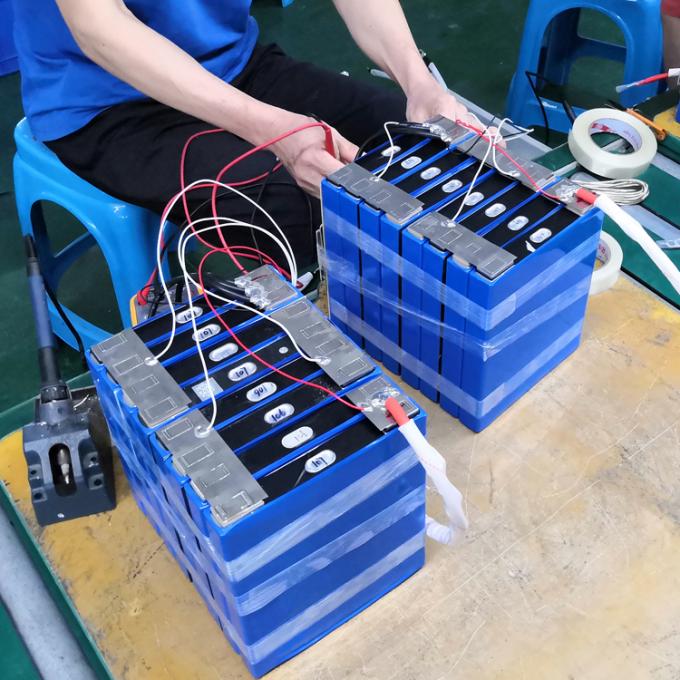 Células de bateria prismáticos de alumínio da bateria de lítio LiFePO4 LFP do ciclo profundo LiFePO4 100ah 3